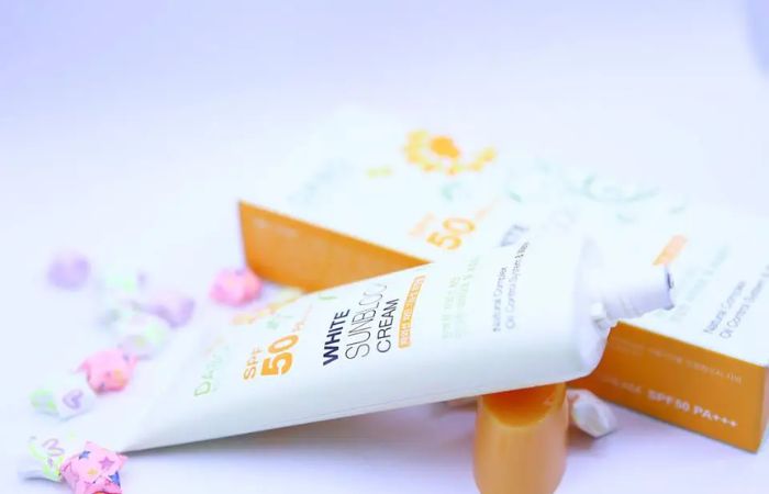 Kem chống nắng Dabo White Sunblock Cream